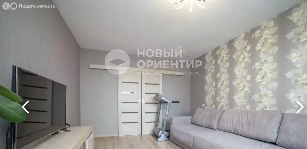 3-комнатная квартира: Екатеринбург, Ереванская улица, 28 (81.6 м) - Фото 1