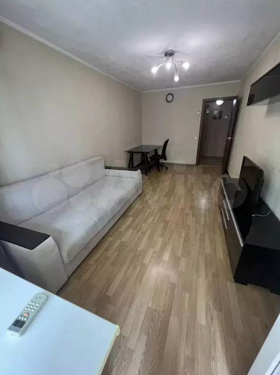 1-к. квартира, 45 м, 6/10 эт. - Фото 0