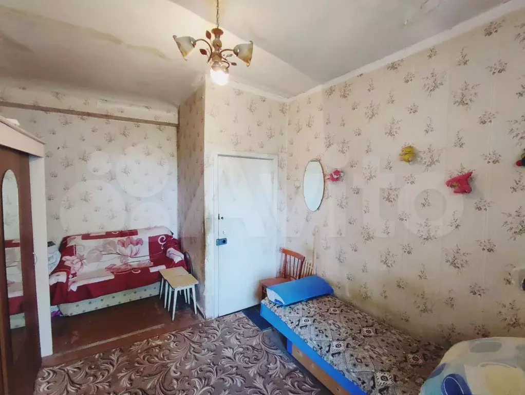 Комната 14,8 м в 3-к., 3/3 эт. - Фото 1