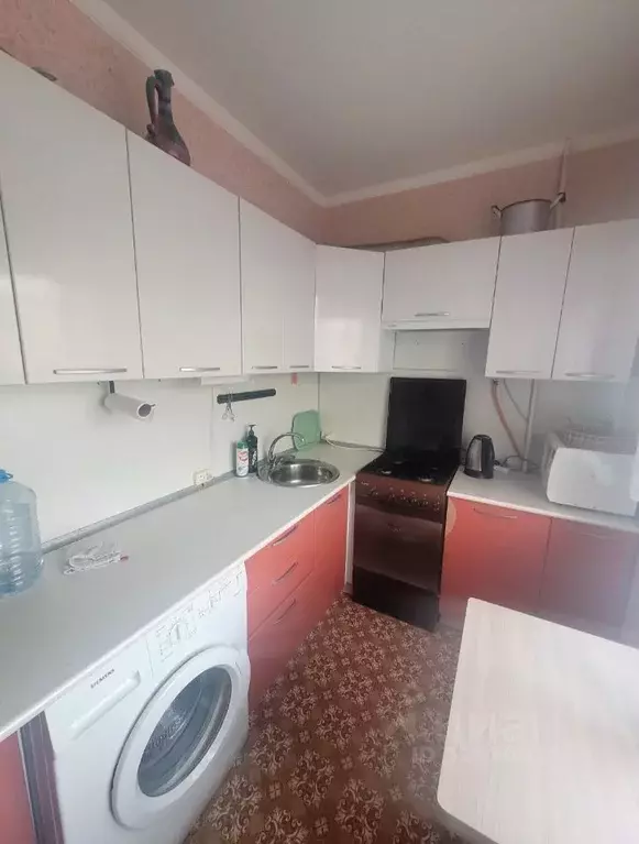 1-к кв. Ростовская область, Волгодонск ул. Энтузиастов, 33 (34.0 м) - Фото 1