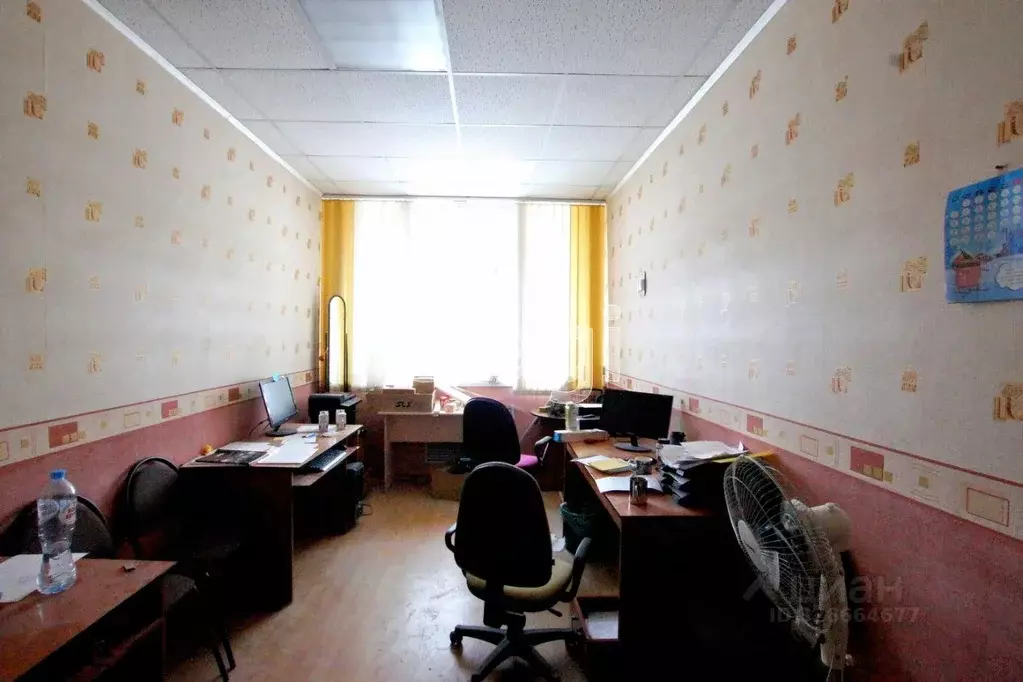 Склад в Калужская область, Калуга ш. Грабцевское, 75с15 (750 м) - Фото 1