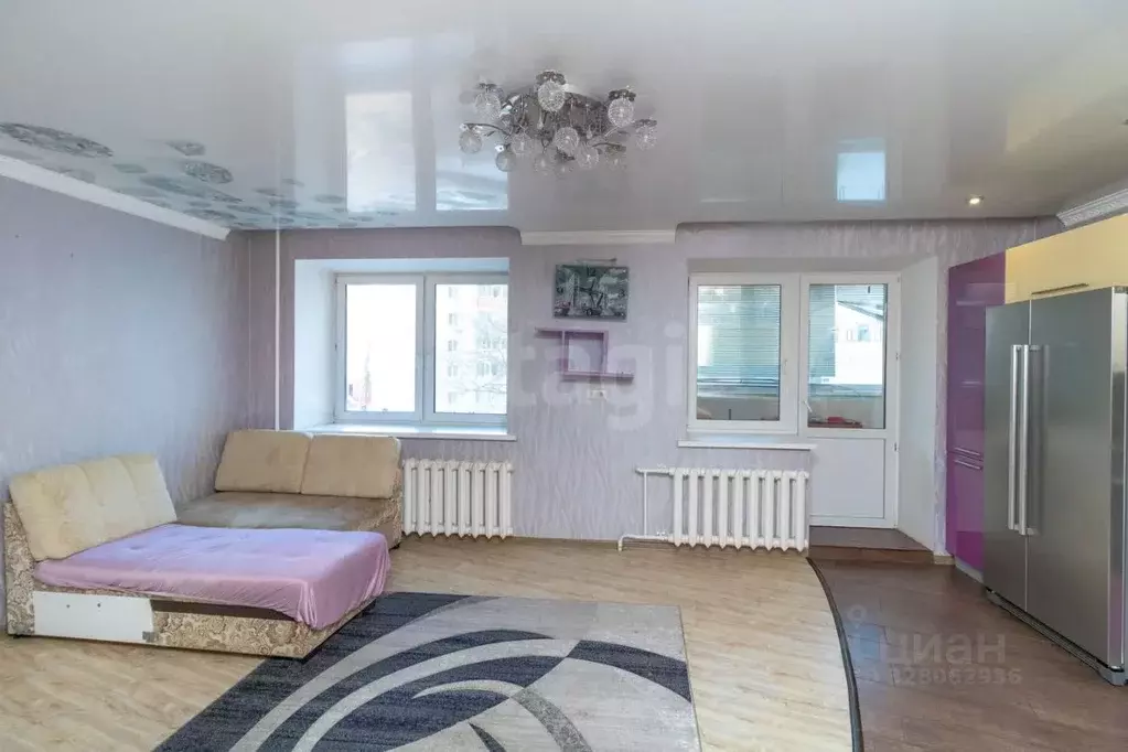 2-к кв. Тюменская область, Тюмень Магаданская ул., 5 (64.3 м) - Фото 1