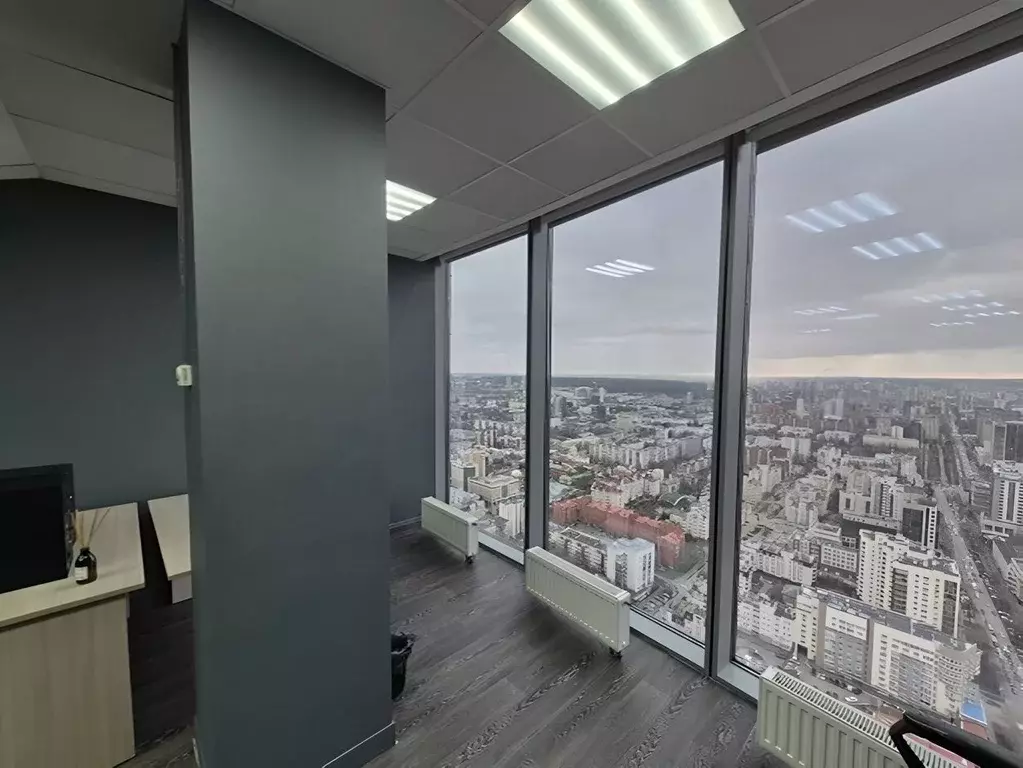 Офис в Свердловская область, Екатеринбург ул. Малышева, 51 (38 м) - Фото 1