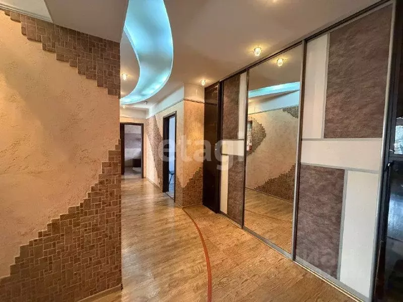 4-к кв. Амурская область, Белогорск Вольный пер., 9 (125.4 м) - Фото 1