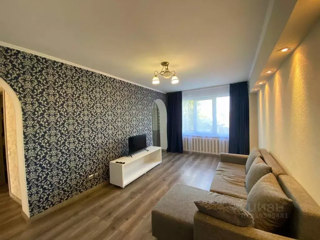 3-к кв. Алтай, Майминский район, с. Майма ул. Мира, 16 (70.0 м) - Фото 1