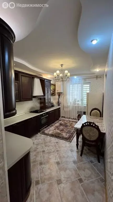 5-комнатная квартира: Махачкала, проспект Али-Гаджи Акушинского, 94 ... - Фото 2