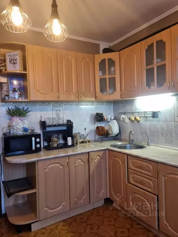 3-к кв. Самарская область, Самара Демократическая ул., 4 (73.4 м) - Фото 0