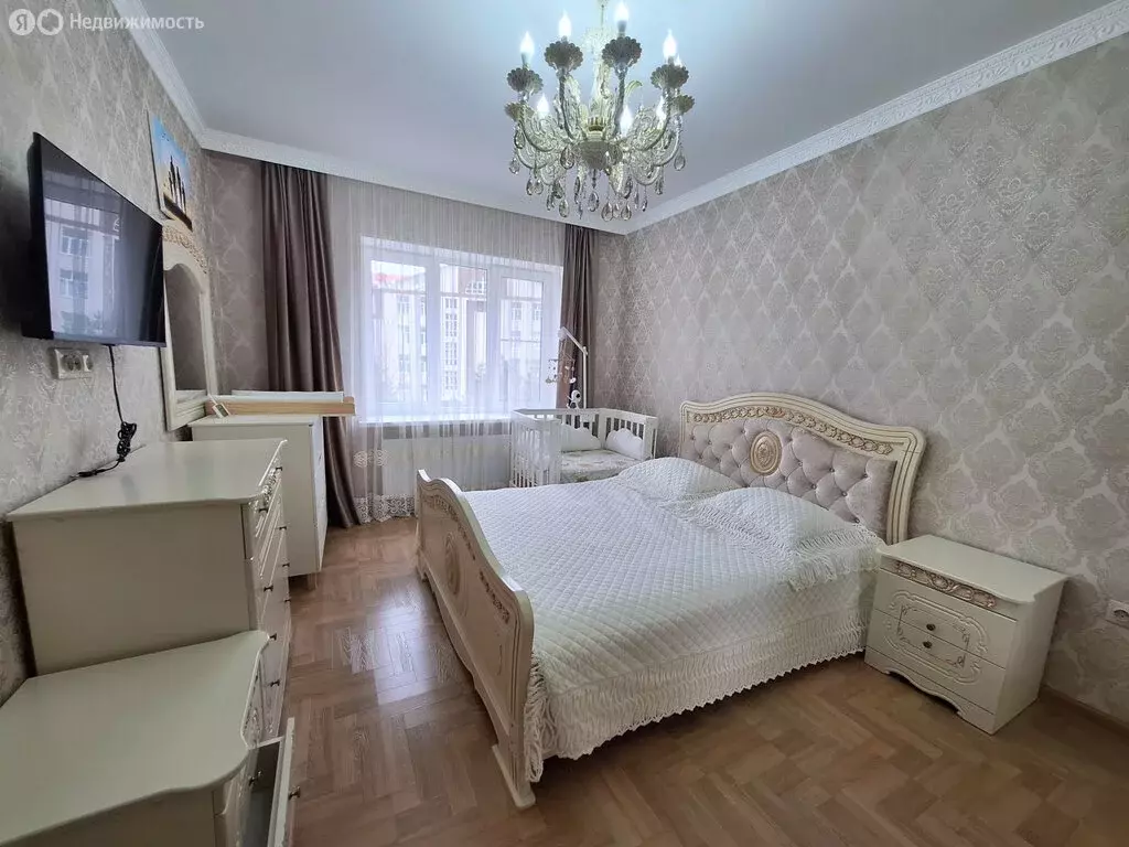 2-комнатная квартира: Владикавказ, улица Шамиля Джикаева, 4А (71 м) - Фото 1