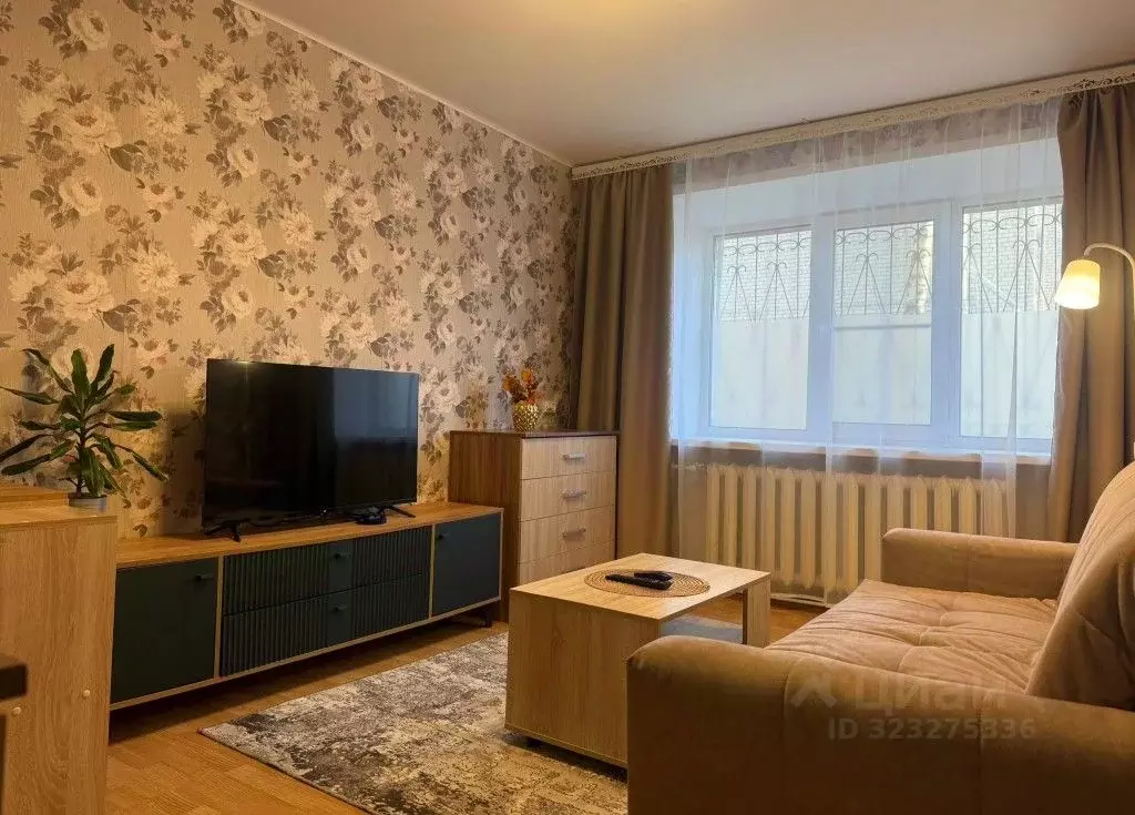 2-к кв. Ярославская область, Рыбинск Волжская наб., 193 (43.0 м) - Фото 0