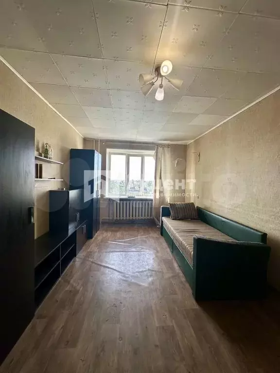 Комната 17,5 м в 4-к., 8/9 эт. - Фото 0