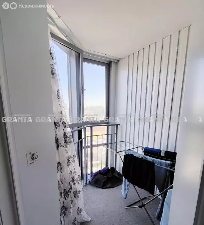 2-комнатная квартира: Красноярск, Октябрьская улица, 10 (62 м) - Фото 1