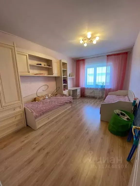 3-к кв. Белгородская область, Старый Оскол Степной мкр, 20 (98.5 м) - Фото 0