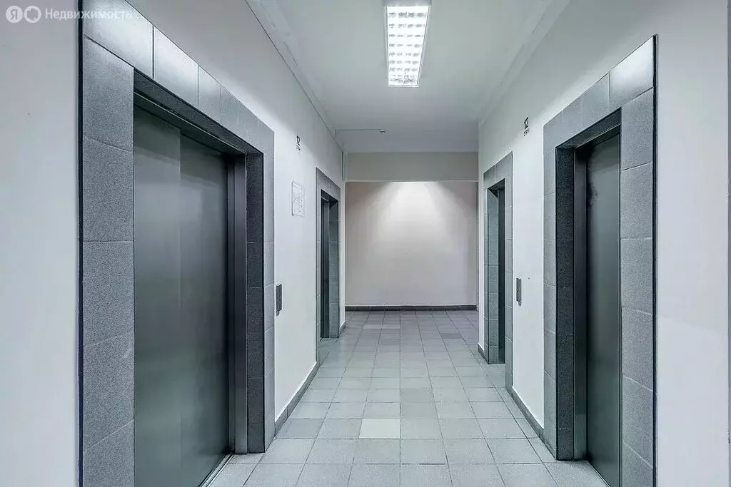 3-комнатная квартира: Москва, улица Островитянова, 4 (131 м) - Фото 0