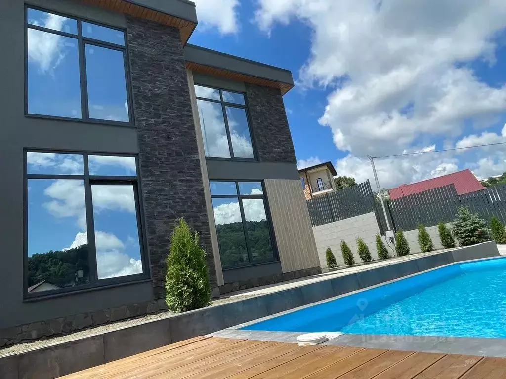 Дом в Краснодарский край, Сочи городской округ, с. Высокое ул. ... - Фото 1