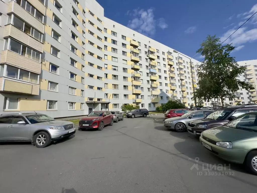 2-к кв. Карелия, Петрозаводск Октябрьский просп., 59 (59.8 м) - Фото 1
