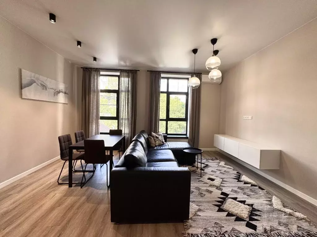 2-к кв. Воронежская область, Воронеж ул. Чернышевского, 41 (59.9 м) - Фото 0