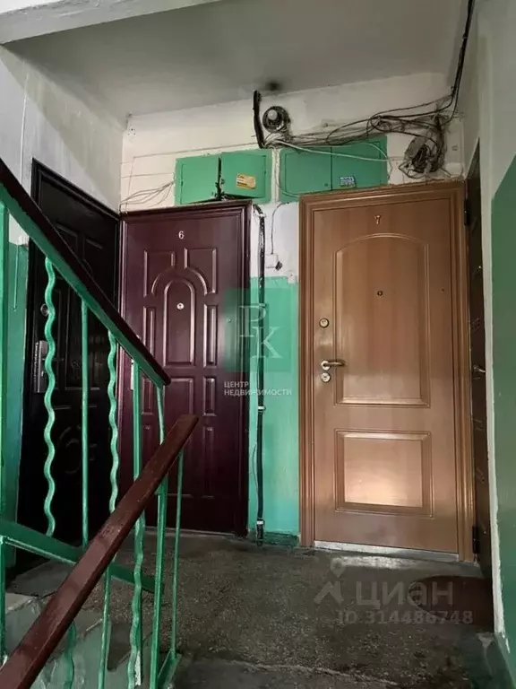 Комната Севастополь ул. Академика Крылова, 9 (10.2 м) - Фото 1