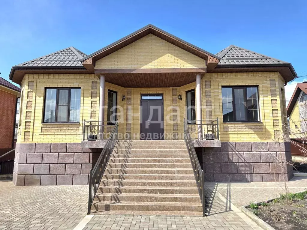 Дом в Ставропольский край, Ессентуки Студеная ул. (222 м) - Фото 1