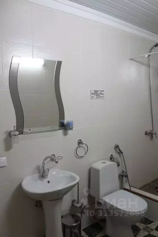 Комната Крым, Феодосия городской округ, Коктебель пгт ул. Шершнева, 5 - Фото 1
