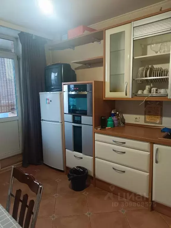 1-к кв. Красноярский край, Красноярск ул. Авиаторов, 42 (50.0 м) - Фото 2