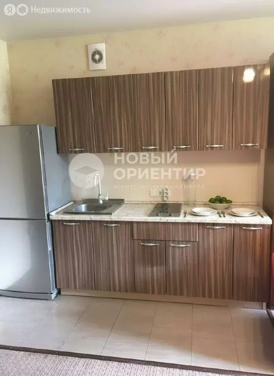 Квартира-студия: Верхняя Пышма, улица Уральских Рабочих, 45А (36.5 м) - Фото 2