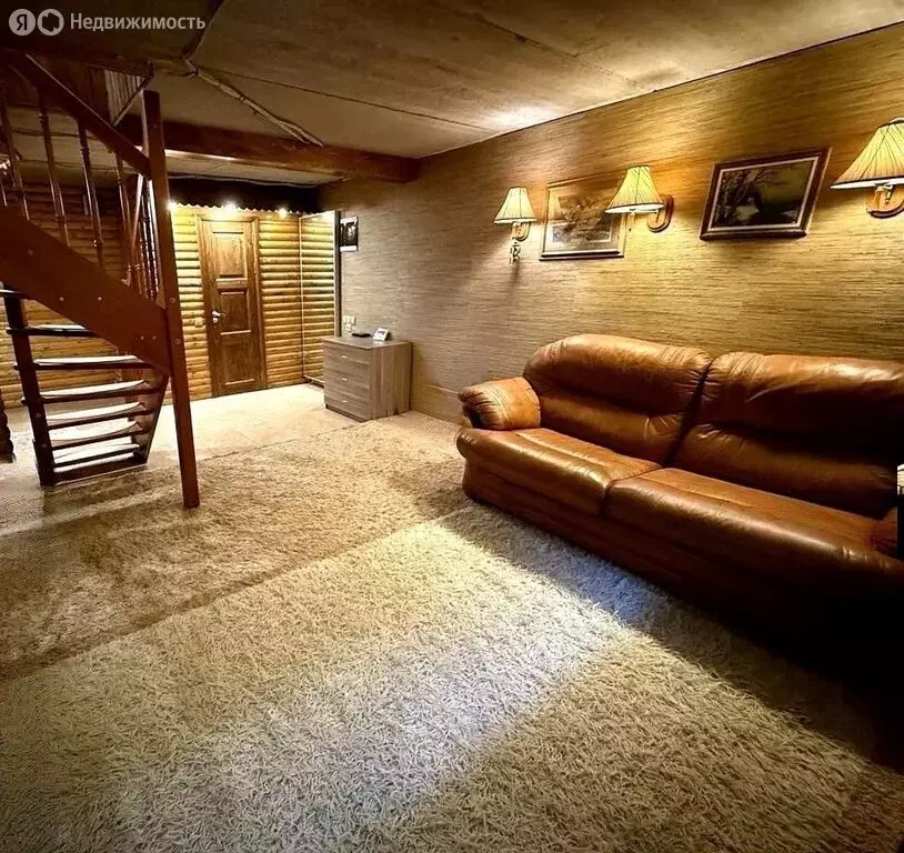 3-комнатная квартира: Петергоф, Кооперативная улица, 60 (88.3 м) - Фото 1