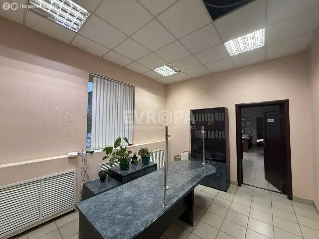 Офис (225 м) - Фото 1