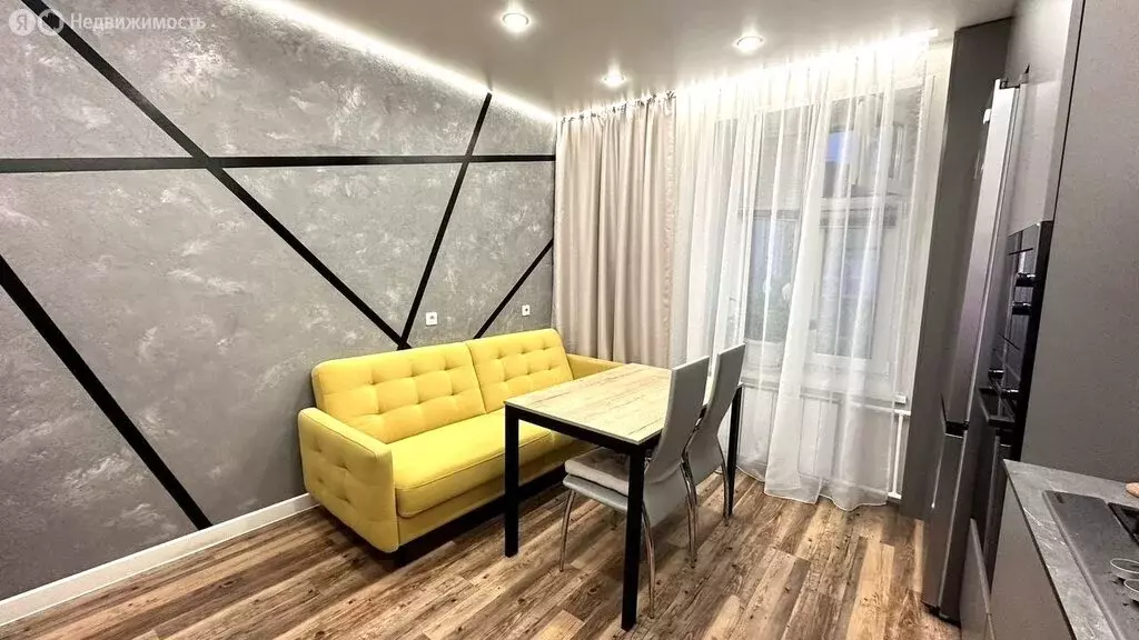 2-комнатная квартира: Новый Уренгой, район Северная Жилая Часть, ... - Фото 1