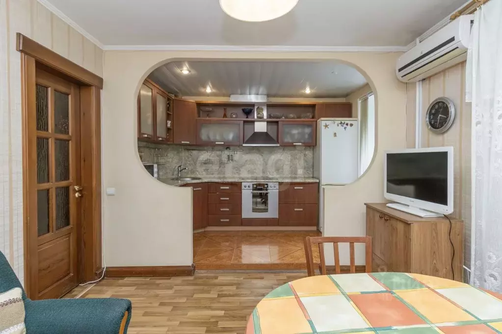 2-к кв. Тюменская область, Тюмень Северная ул., 6 (58.0 м) - Фото 1