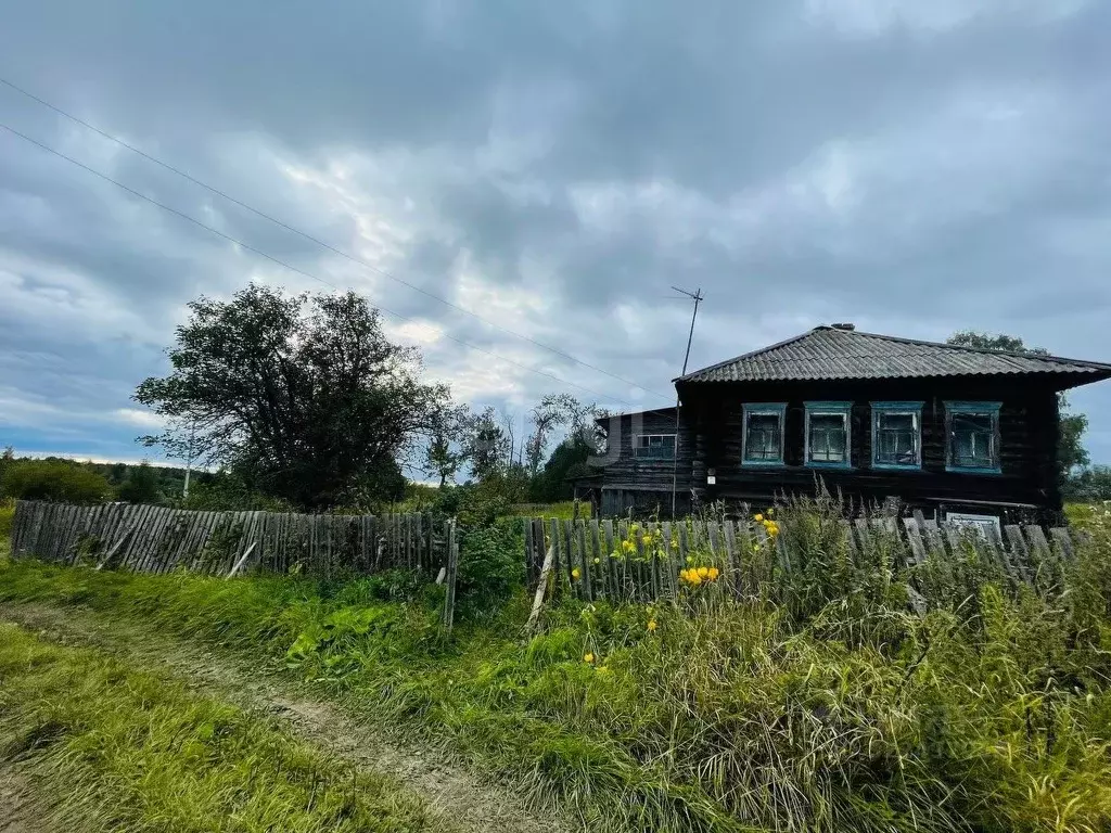 Дом в Вологодская область, Междуреченский муниципальный округ, д. ... - Фото 1