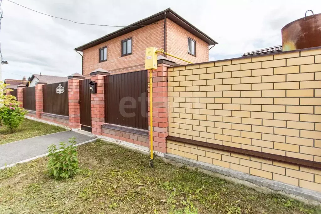 Дом в Тюменская область, Тобольск 12-й мкр,  (160 м) - Фото 1