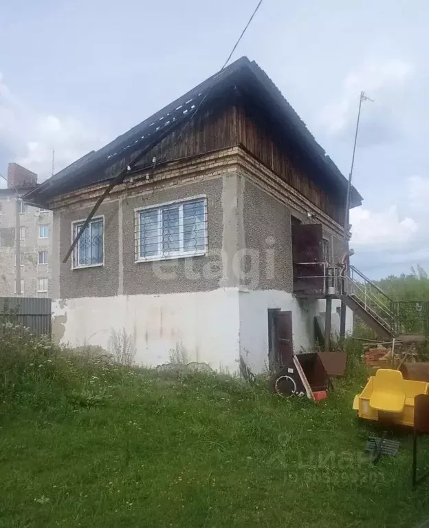 Дом в Свердловская область, Кировградский городской округ, пос. Левиха ... - Фото 1