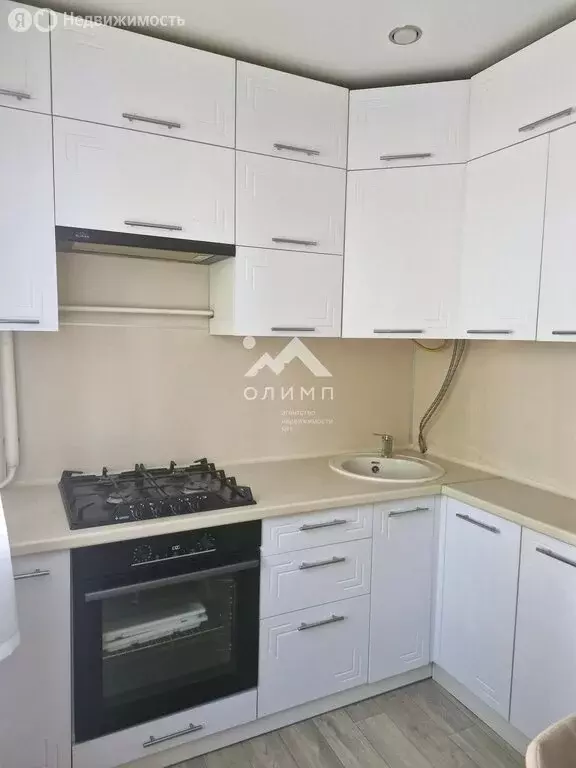 3-комнатная квартира: Сокол, улица Шатенево, 55 (58.7 м) - Фото 1