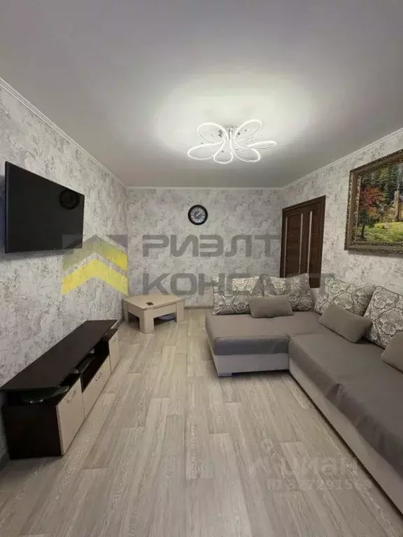 2-к кв. Омская область, Омск Заозерный мкр, просп. Менделеева, 21/3 ... - Фото 1