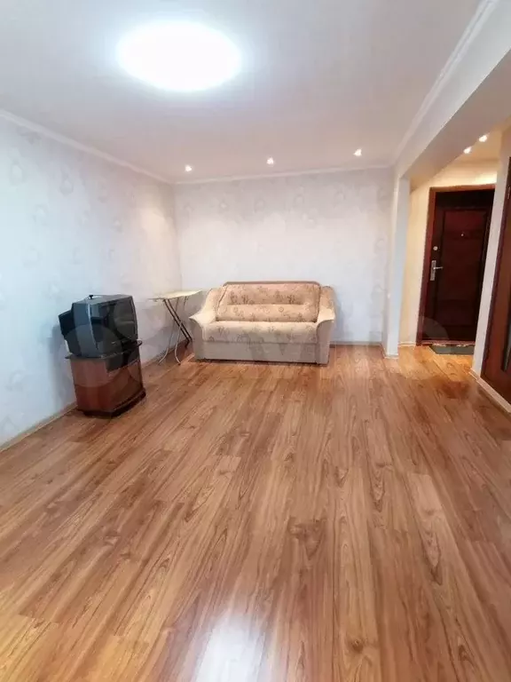 1-к. квартира, 31 м, 5/5 эт. - Фото 0