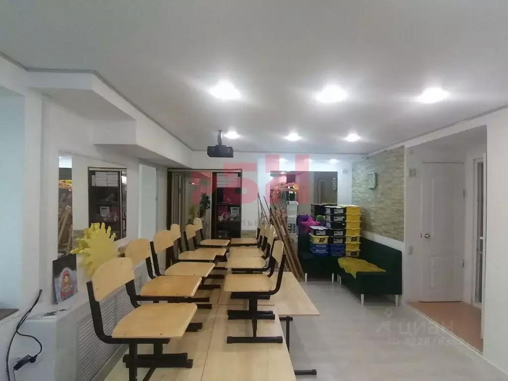 Помещение свободного назначения в Пензенская область, Пенза проезд 5-й ... - Фото 2