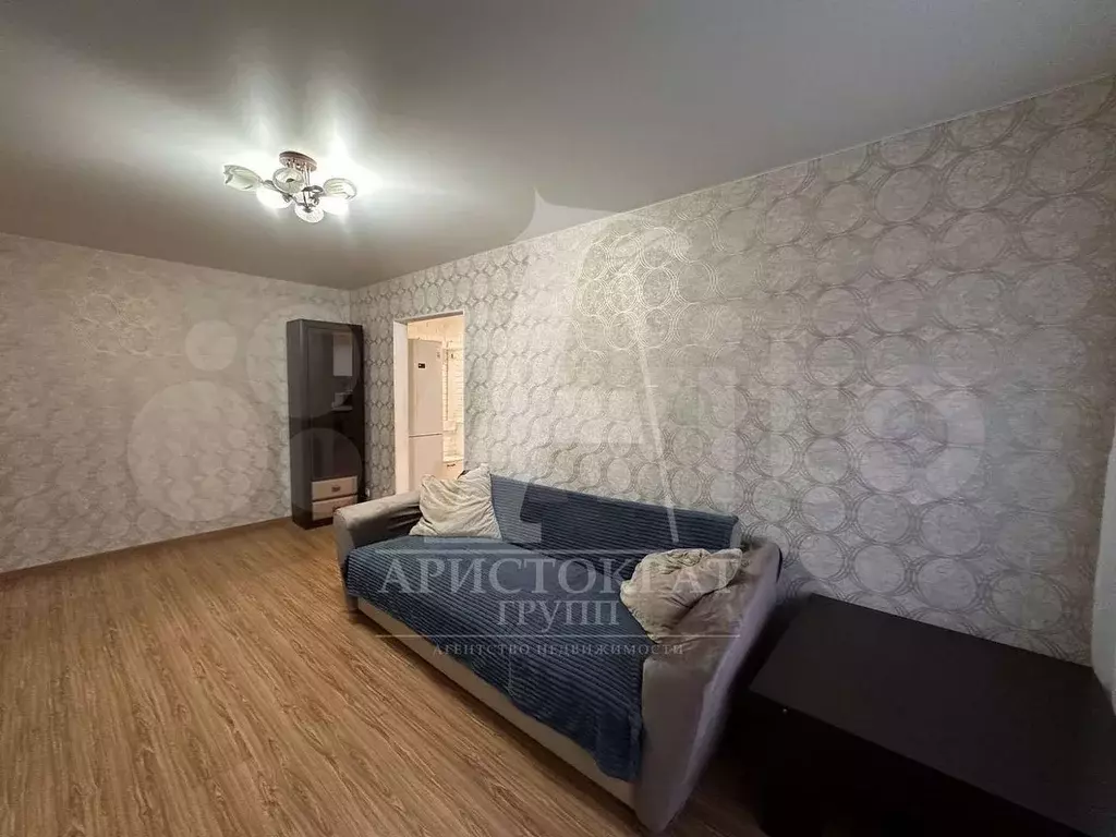 3-к. квартира, 60 м, 4/5 эт. - Фото 1