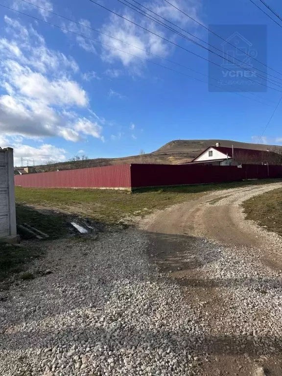 Участок в Крым, Феодосия городской округ, с. Южное ул. Дорожная, 10 ... - Фото 1