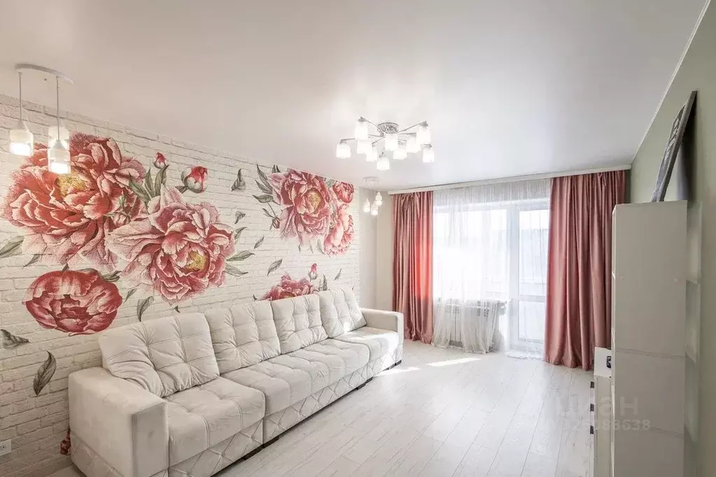 1-к кв. Омская область, Омск ул. Звездова, 103 (45.0 м) - Фото 1