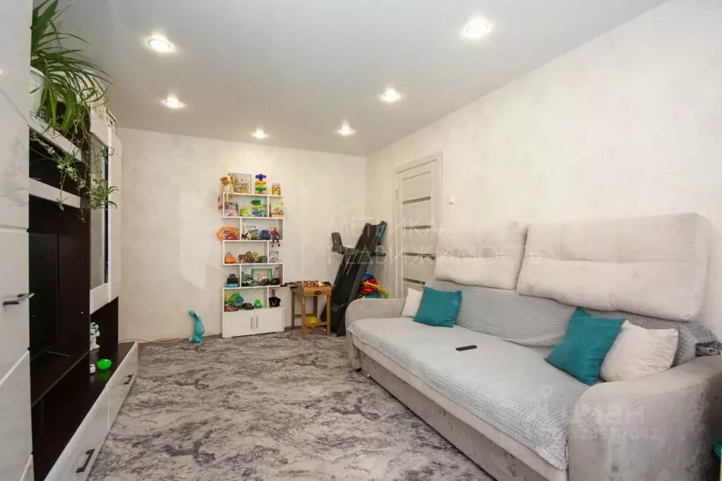 2-к кв. Тюменская область, Тюмень ул. Пермякова, 7а (46.7 м) - Фото 1