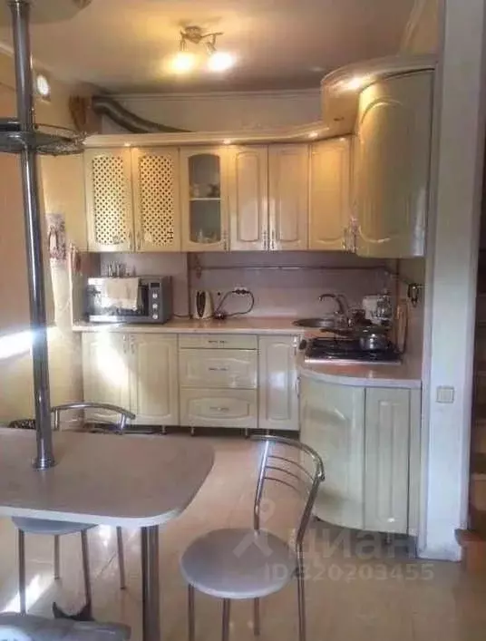 Дом в Крым, Симферополь ул. Волошиновых (100 м) - Фото 0