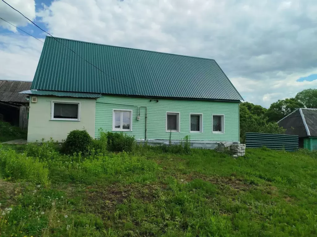 Дом в Брянская область, Карачевский район, д. Песочня Заречная ул., 10 ... - Фото 1