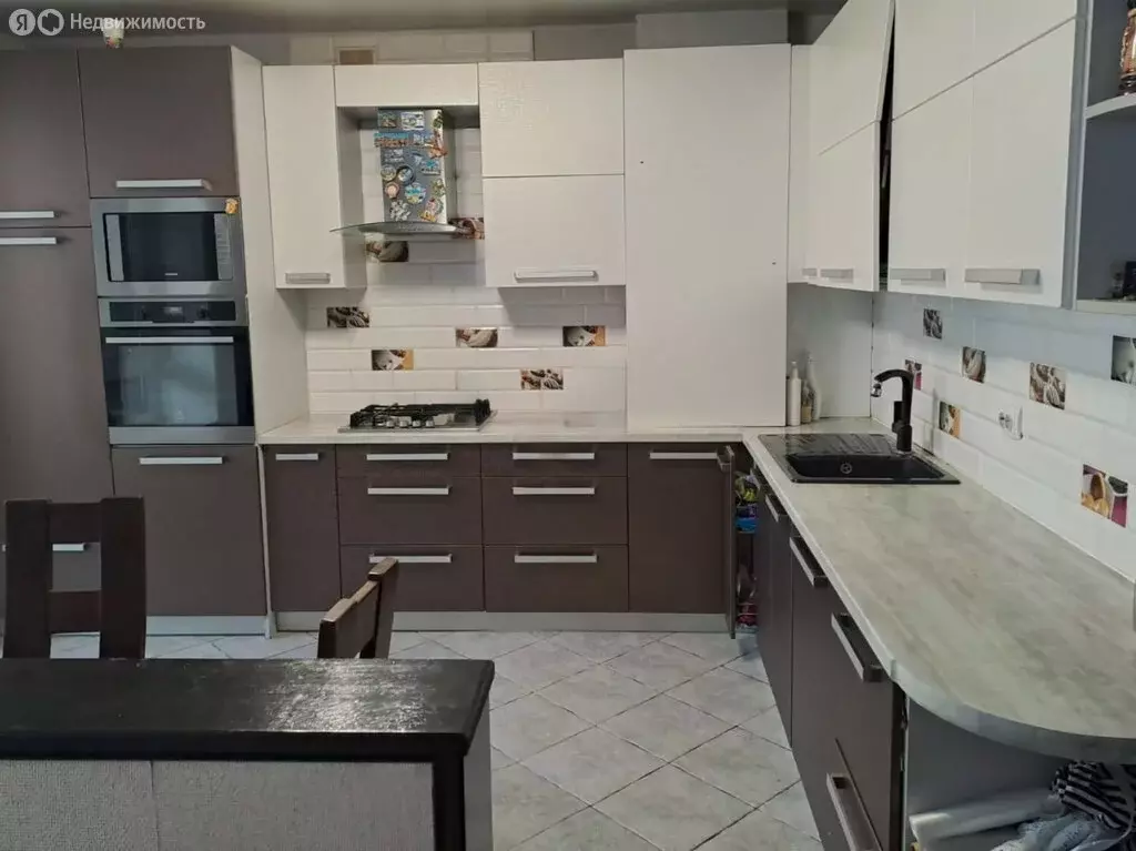 4-комнатная квартира: Васильково, Весенняя улица, 1 (92.8 м) - Фото 1