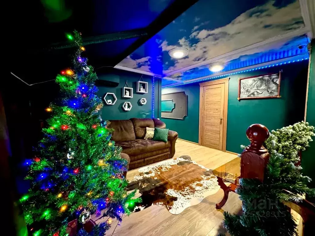 Дом в Алтайский край, Барнаул ул. Антона Петрова, 58 (120 м) - Фото 1