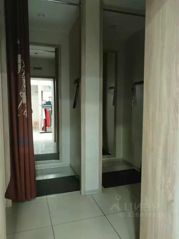 Помещение свободного назначения в Омская область, Омск просп. Карла ... - Фото 1