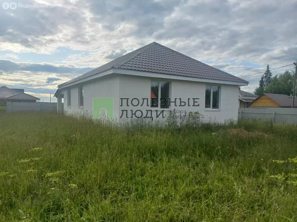Дом в Ижевск, улица Сергея Фионина, 20 (120 м) - Фото 0