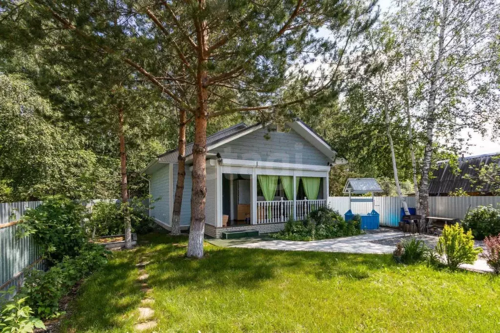 Дом в Тюменская область, Тюмень Вертолет СНТ, ул. Вишневая (42 м) - Фото 1