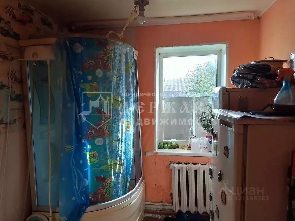 Дом в Кемеровская область, Кемерово ул. Васнецова, 4 (45 м) - Фото 2