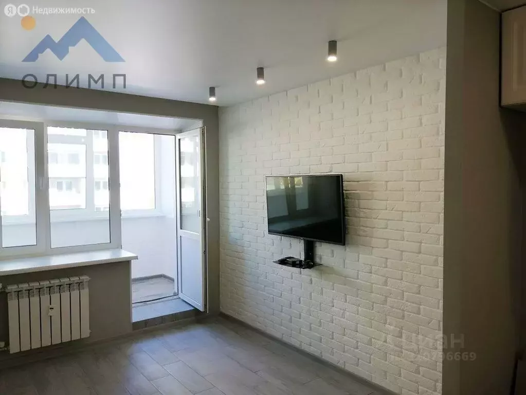 3-комнатная квартира: Вологда, улица Гагарина, 15 (82 м) - Фото 0