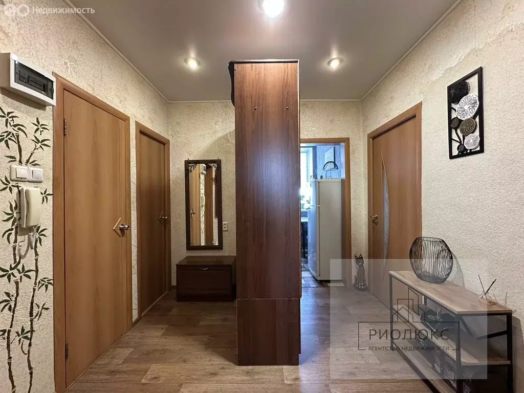 3-комнатная квартира: Магнитогорск, улица Фрунзе, 15 (60.5 м) - Фото 2